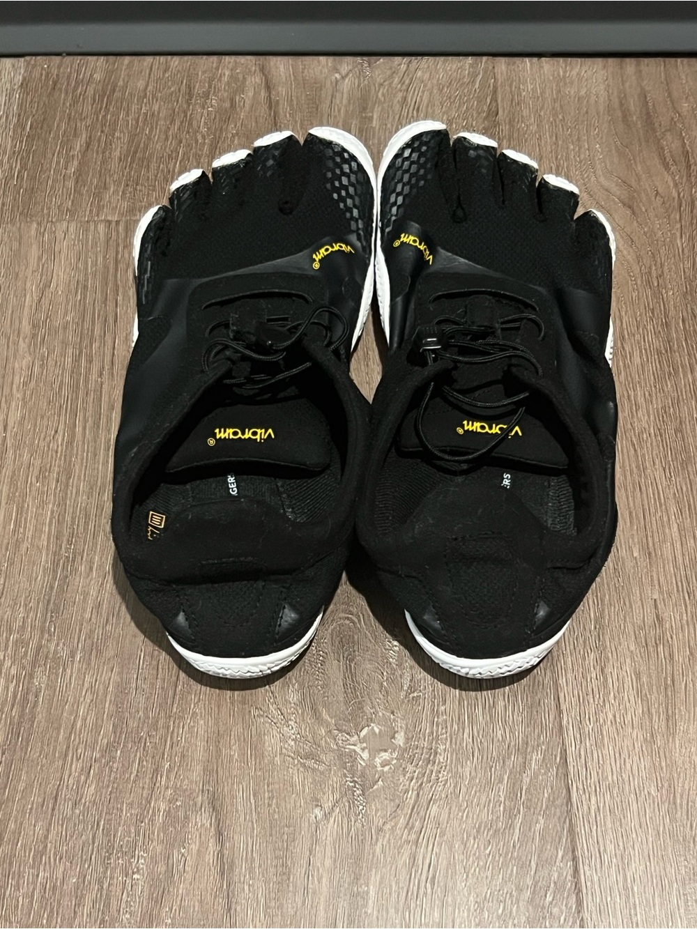 Vibram KSO EVO Five Fingers Men’s Size 8.5 - 9 Black/White 42 EU - Picture 4 of 5
